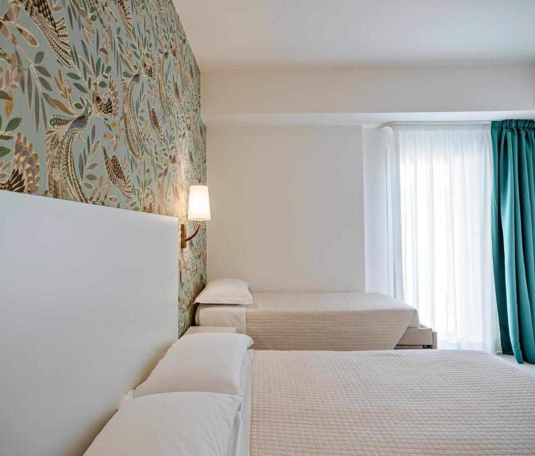 Solemare Hotel E Residence 미사노아드리아티코 외부 사진