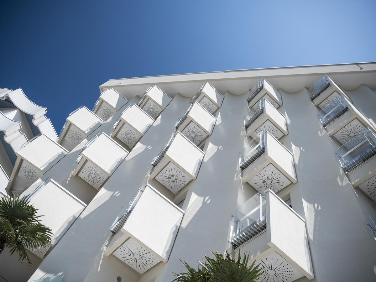 Solemare Hotel E Residence 미사노아드리아티코 외부 사진